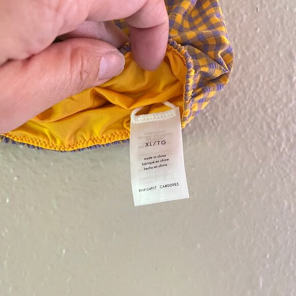 WeWoreWhat seersucker Scrunchie bikini top - Picture 6 of 7